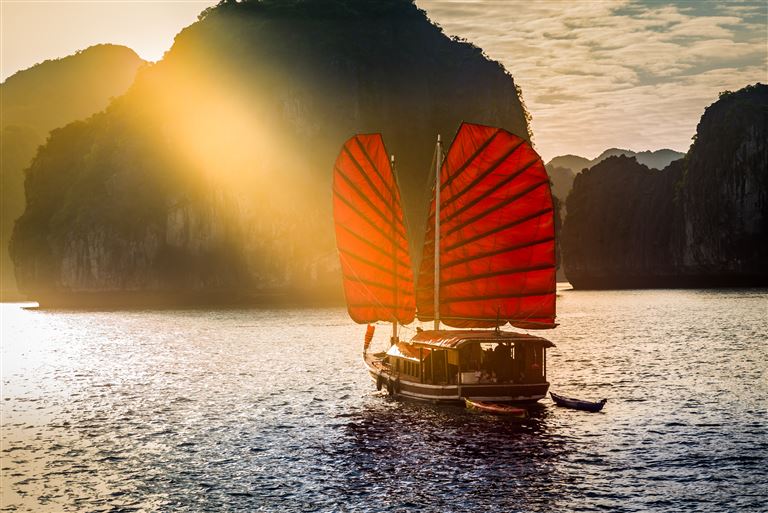 Vietnam, Laos & Kambodscha Reise © sabino.parente/adobestock
